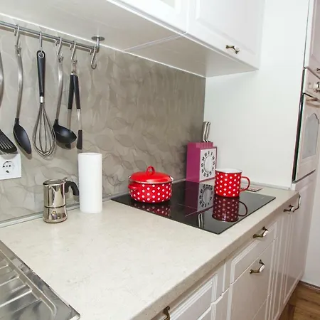 Apartament Apartman Mina