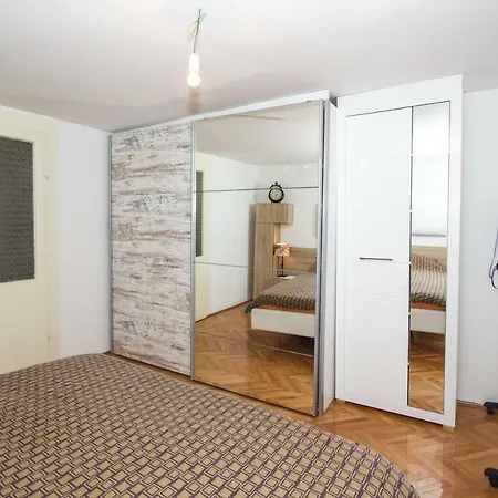 Apartament Apartman Mina